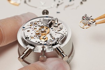 郑州有不有劳力士手表官方售后店电话